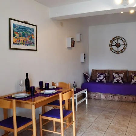 Apartment Franka Bol