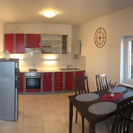 Franka Apartment *