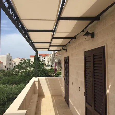 Franka アパート ボル